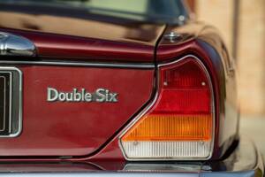 Bild 15/50 von Daimler Double Six (1988)
