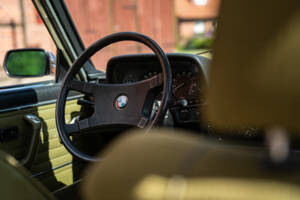 Image 30/46 of BMW 525 (1978)