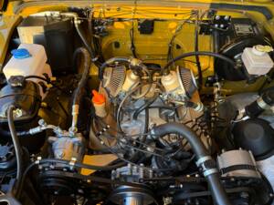 Bild 18/23 von Land Rover 110 (1984)