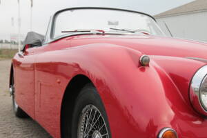 Image 41/84 of Jaguar XK 150 SE DHC (1958)