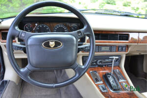 Bild 27/50 von Jaguar XJS 5.3 V12 (1992)
