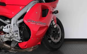 Image 4/66 of Triumph Daytona T595 (1998)