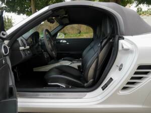 Image 26/50 de Porsche Boxster S (1900)