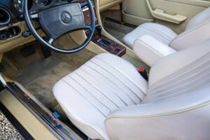 Image 39/50 de Mercedes-Benz 420 SL (1986)