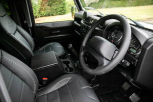Bild 2/50 von Land Rover Defender 90 (2015)
