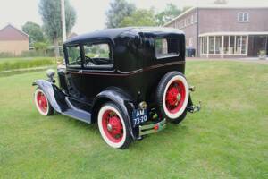 Image 2/55 of Ford Model A Tudor Sedan (1931)