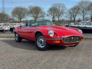 Image 1/8 of Jaguar E-Type V12 (1971)