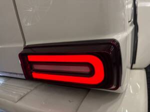 Imagen 32/48 de Mercedes-Benz G 55 AMG Kompressor (LWB) (2009)