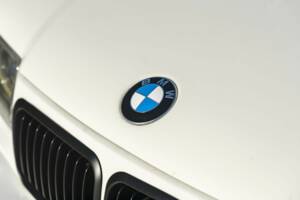 Bild 18/50 von BMW 318is "Class II" (1994)