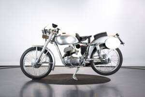 Image 1/50 of Mondial 160 Sport Lusso (1954)