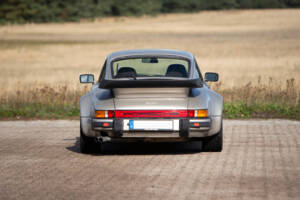 Image 3/47 of Porsche 911 Turbo 3.3 (1983)
