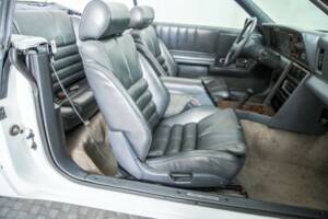 Bild 21/50 von Chrysler Le Baron 2.5 Turbo (1988)