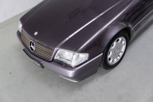 Image 26/37 of Mercedes-Benz SL 320 (1993)