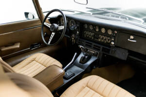 Bild 7/15 von Jaguar E-Type V12 (2+2) (1972)