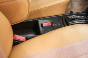 Bild 35/54 von Mercedes-Benz 250 T (1979)