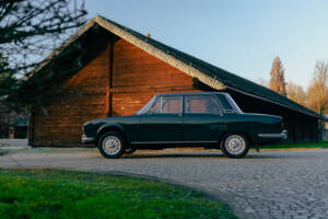 Image 12/78 of Alfa Romeo 1750 Berlina (1970)