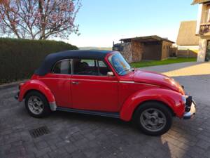 Image 2/18 of Volkswagen Beetle 1303 LS (1976)