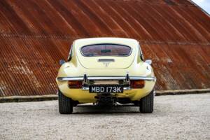 Bild 3/30 von Jaguar E-Type V12 (2+2) (1971)