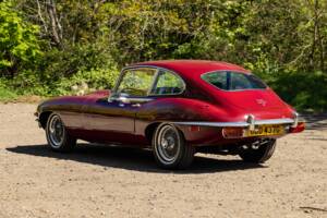 Imagen 9/25 de Jaguar Type E (2+2) (1969)