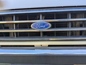 Image 11/65 of Ford F-150 (1991)