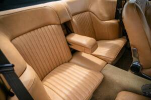 Bild 32/38 von Aston Martin V8 (1974)