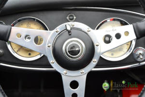 Afbeelding 31/50 van Austin-Healey 3000 Mk II (BJ7) (1962)