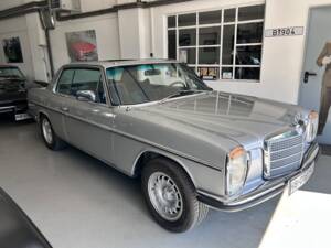 Image 4/61 of Mercedes-Benz 280 CE (1974)