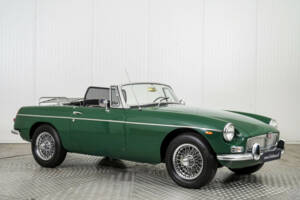 Image 5/50 of MG MGB (1964)