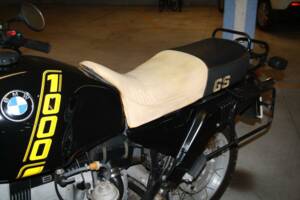 Image 18/50 of BMW DUMMY (1990)