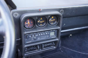Bild 39/50 von Ferrari 328 GTS (1987)