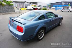 Image 10/63 of Ford Mustang GT (2005)
