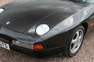 Bild 41/50 von Porsche 928 GTS (1995)