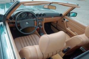 Image 7/15 of Mercedes-Benz 280 SL (1983)