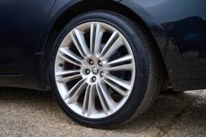 Bild 48/50 von Jaguar XJ 5.0 (2011)