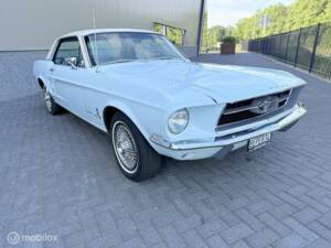 Image 7/36 of Ford Mustang Custom (1967)