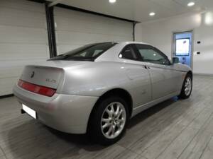 Bild 4/15 von Alfa Romeo GTV 2.0 JTS (2004)