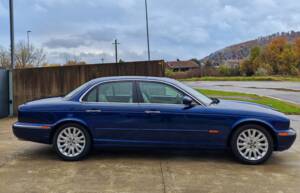 Bild 4/50 von Jaguar XJ 8 3.5 (2003)