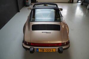 Immagine 7/50 di Porsche 911 SC 3.0 (1982)