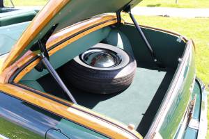 Image 29/52 of Chrysler New Yorker (1949)