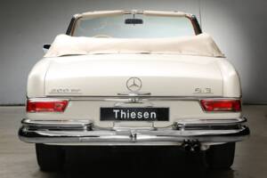 Image 5/27 of Mercedes-Benz 300 SE (1967)