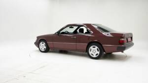 Bild 4/15 von Mercedes-Benz 230 CE (1991)