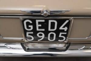 Bild 11/31 von Jaguar XJ 6 2.8 (1970)