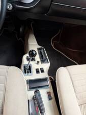 Bild 18/21 von Ferrari Dino 308 GT4 (1975)