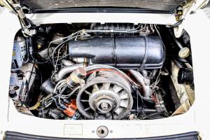 Image 13/50 of Porsche 911 SC 3.0 (1982)