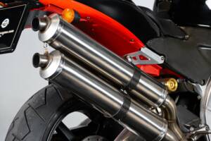 Bild 13/50 von Aprilia RSV 1000 V60 (1999)