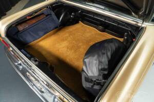 Image 5/19 de Mercedes-Benz 280 SE 3,5 (1970)