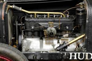 Image 16/21 of Hudson Super Six (1922)