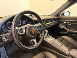 Afbeelding 17/28 van Porsche 911 Turbo S Exclusive (2018)