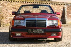Bild 14/50 von Mercedes-Benz 300 CE-24 3.4 AMG (1993)
