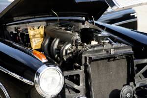 Immagine 20/35 di Mercedes-Benz 220 SE (1960)